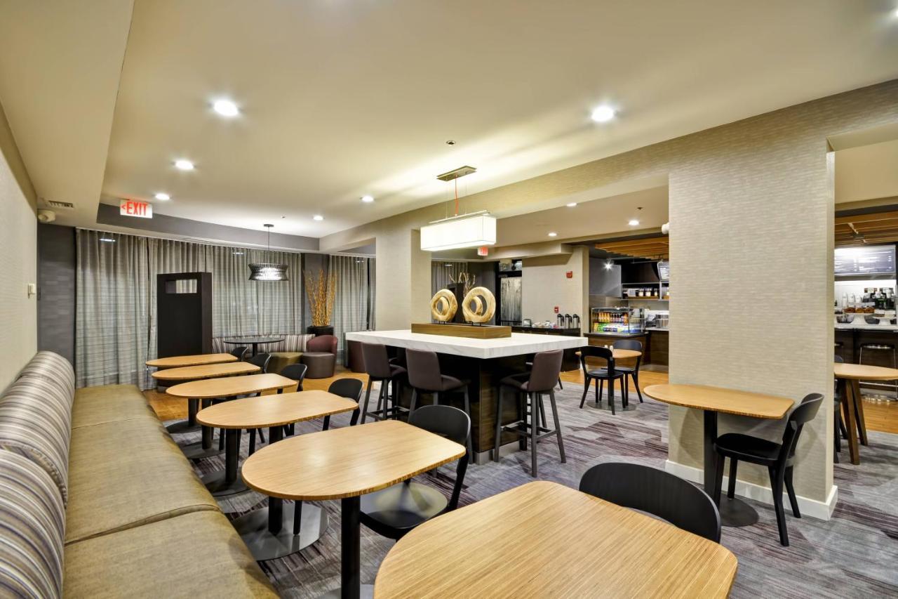 Courtyard By Marriott Jacksonville Airport/ Northeast Zewnętrze zdjęcie