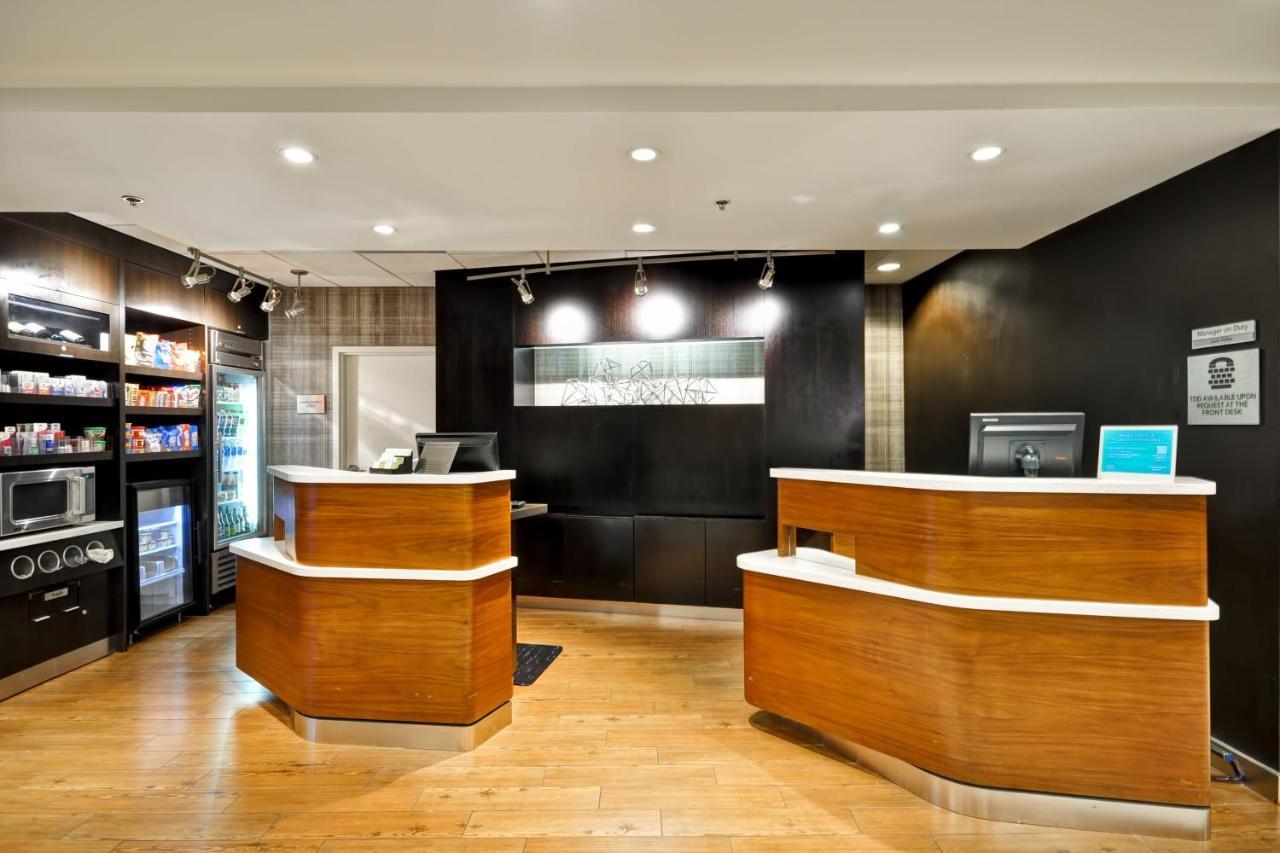 Courtyard By Marriott Jacksonville Airport/ Northeast Zewnętrze zdjęcie