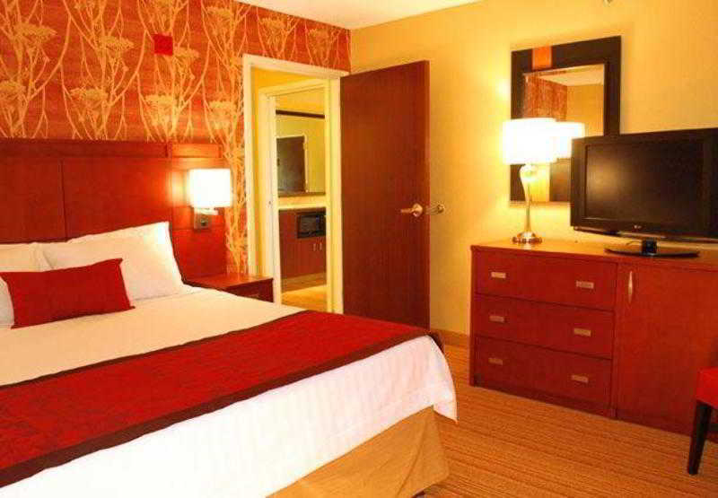 Courtyard By Marriott Jacksonville Airport/ Northeast Zewnętrze zdjęcie